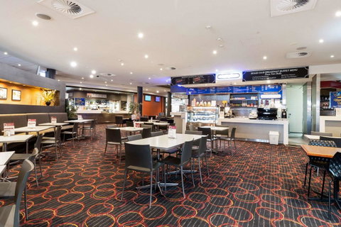 Quality Hotel Rules Club Wagga - Dalby Accommodation 24