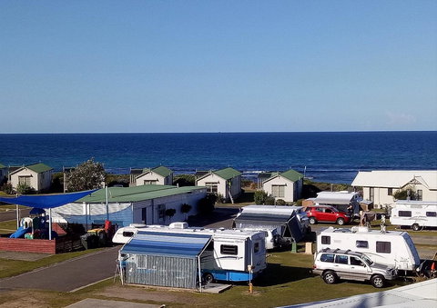 Blue Lagoon Beach Resort - Dalby Accommodation 15