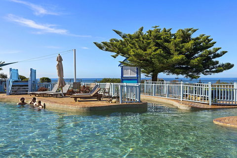 Blue Lagoon Beach Resort - Dalby Accommodation 4
