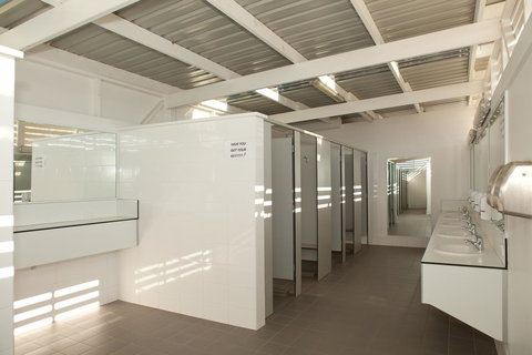 Blue Lagoon Beach Resort - Dalby Accommodation 21