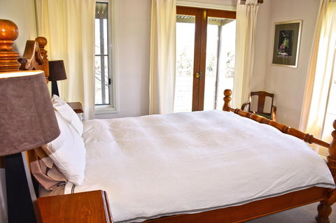 Borrodell Vineyard - Dalby Accommodation 15