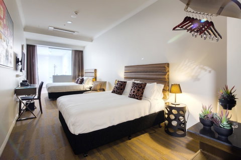 57Hotel - Dalby Accommodation 24