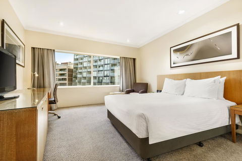Holiday Inn Sydney Potts Point - Dalby Accommodation 24