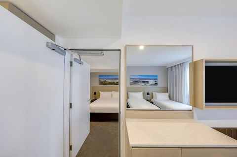Travelodge Hotel Sydney Airport - Dalby Accommodation 2