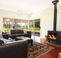 Terara Riverside Retreat - Dalby Accommodation
