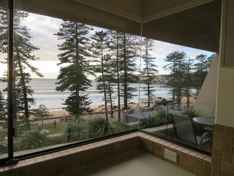 Manly Paradise Motel & Apartments - Dalby Accommodation 36