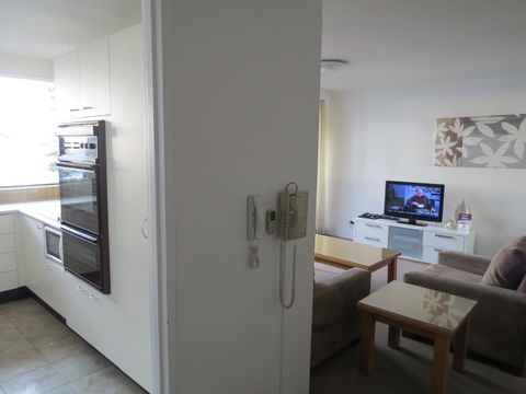 Manly Paradise Motel & Apartments - Dalby Accommodation 44