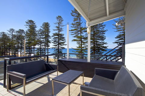 Manly Paradise Motel & Apartments - Dalby Accommodation 15