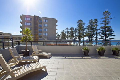 Manly Paradise Motel & Apartments - Dalby Accommodation 7