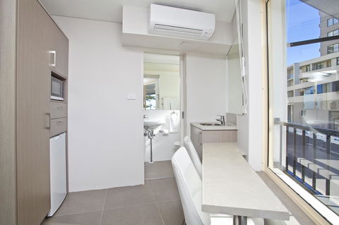 Manly Paradise Motel & Apartments - Dalby Accommodation 6