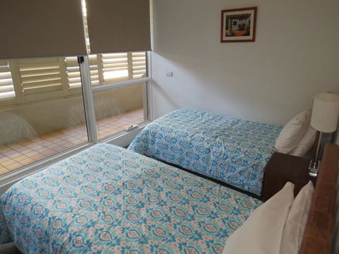 Manly Paradise Motel & Apartments - Dalby Accommodation 32