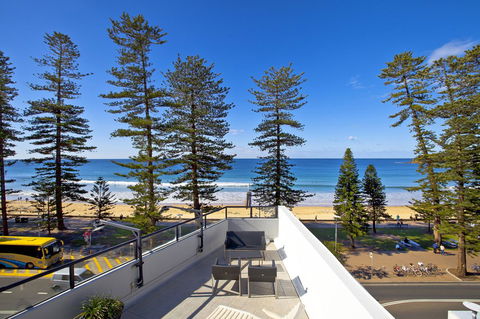 Manly Paradise Motel & Apartments - Dalby Accommodation 19