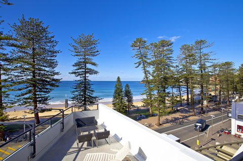 Manly Paradise Motel & Apartments - Dalby Accommodation 16