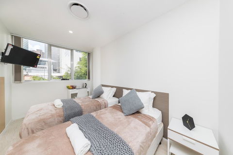 Dixon Residences - Dalby Accommodation 3