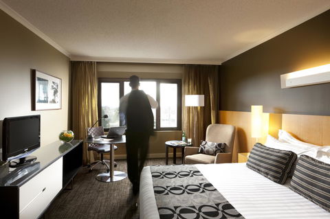 PARKROYAL Parramatta - Dalby Accommodation 8