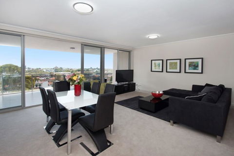The Junction Palais - Modern And Spacious 2BR Bondi Junction Apartment Close To Everything - Dalby Accommodation 0
