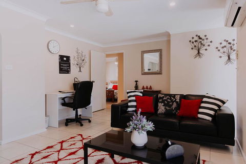 Central Wagga Self Catering Apartment - Dalby Accommodation 0