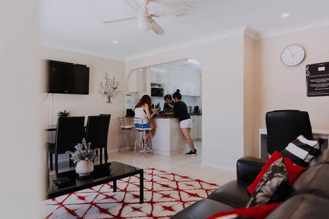 Central Wagga Self Catering Apartment - Dalby Accommodation 5