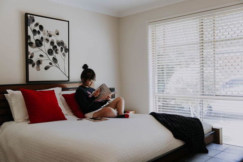 Central Wagga Self Catering Apartment - Dalby Accommodation 7