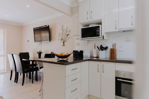 Central Wagga Self Catering Apartment - Dalby Accommodation 1