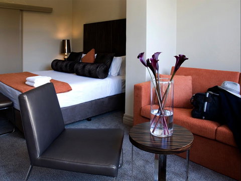 The Bayswater Sydney - Dalby Accommodation 2