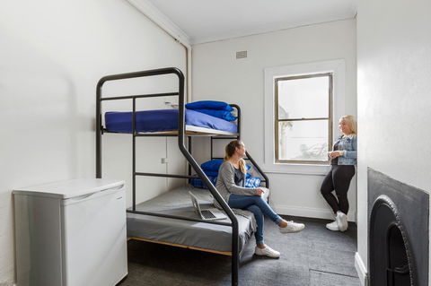 Ady's Place Backpackers, Sydney - Dalby Accommodation 1