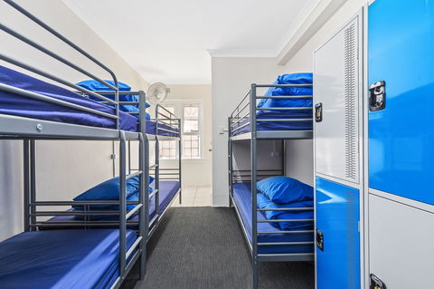 Ady's Place Backpackers, Sydney - Dalby Accommodation 13