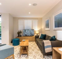 Nobbs  Executive 2 Storey Sydney Apartment with Pool - Dalby Accommodation
