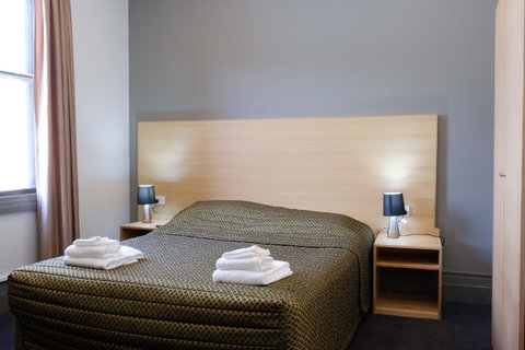 Royal Exhibition Hotel - Dalby Accommodation 18