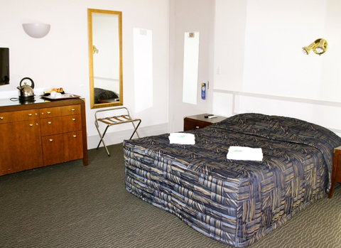 Royal Exhibition Hotel - Dalby Accommodation 39