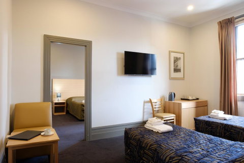 Royal Exhibition Hotel - Dalby Accommodation 3