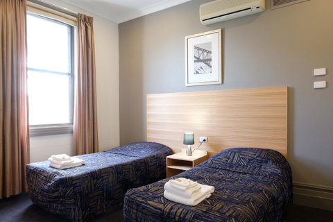 Royal Exhibition Hotel - Dalby Accommodation 16