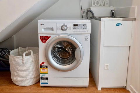 Hastings By The Sea - Dalby Accommodation 7