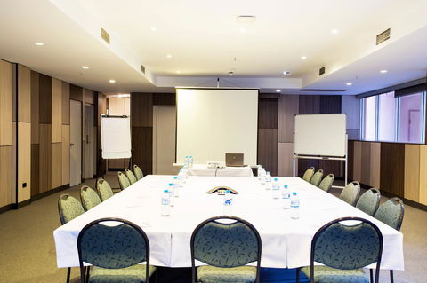 Metro Aspire Hotel Sydney - Dalby Accommodation 12