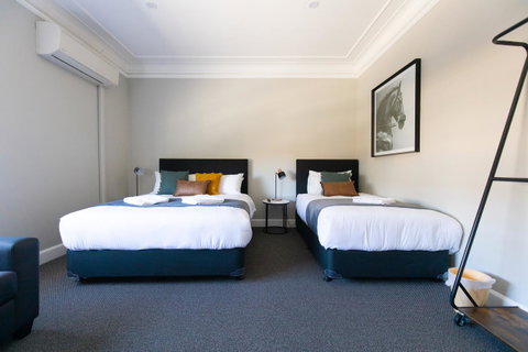 Horse And Jockey Hotel Homebush - Dalby Accommodation 16