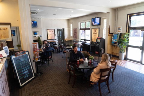 Horse And Jockey Hotel Homebush - Dalby Accommodation 27