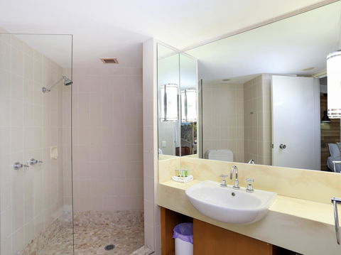 Charlesworth Bay Beach Resort - Dalby Accommodation 42