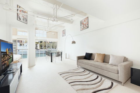 Waterfront Apartment On Sydney Harbour - Dalby Accommodation 6
