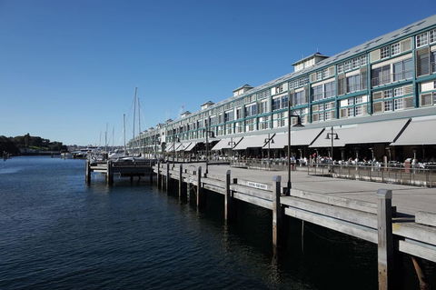 Waterfront Apartment On Sydney Harbour - Dalby Accommodation 11