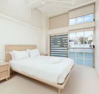 Waterfront Apartment on Sydney Harbour - Dalby Accommodation