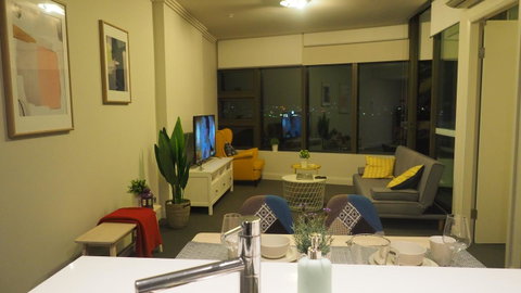 Sky Garden Olympic Park - Dalby Accommodation 1
