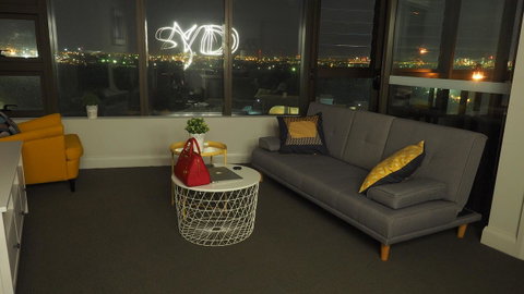 Sky Garden Olympic Park - Dalby Accommodation 11