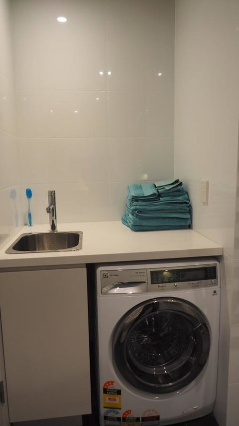 Sky Garden Olympic Park - Dalby Accommodation 27