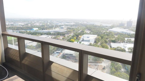 SkyGarden Sydney Olympic Park 3 & 4 Bedroom City View - Dalby Accommodation 22