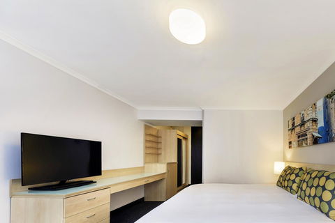 Novotel Sydney City Centre - Dalby Accommodation 11
