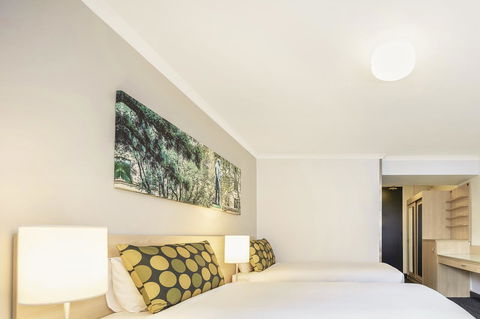 Novotel Sydney City Centre - Dalby Accommodation 6
