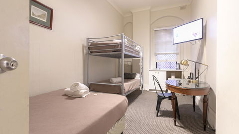 Woolbrokers Hotel - Dalby Accommodation 4