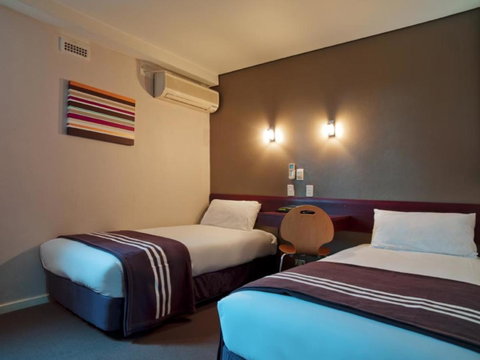 Hotel Hacienda - Dalby Accommodation 14