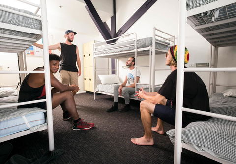 Railway Square YHA - Dalby Accommodation 38