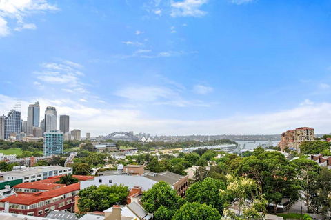 Lower Bridge And Sails - Executive 2BR Darlinghurst Apartment With Balcony And Rooftop Views - Dalby Accommodation 13